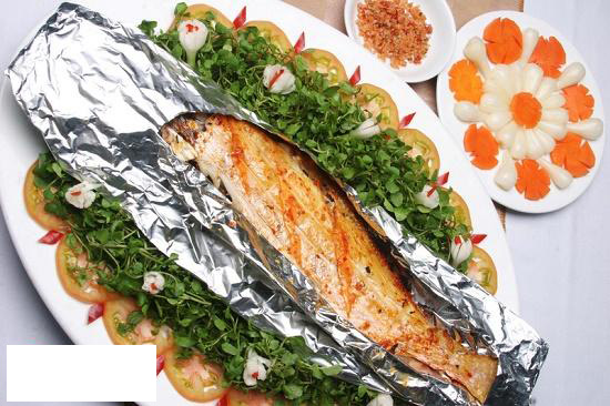 Cá cam nướng cuốn bánh đa nem