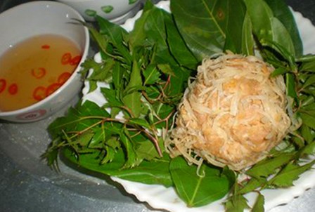 NEM NẮM GIAO THỦY