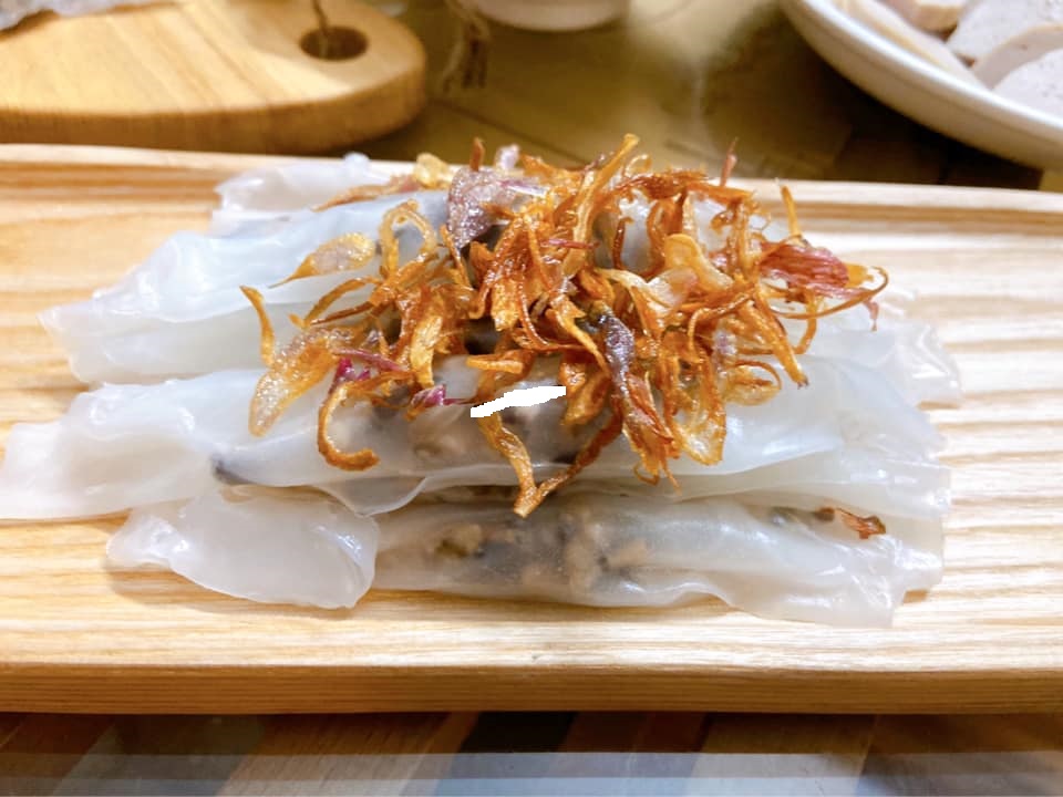 Hướng dẫn làm bánh cuốn bằng bánh đa nem cực đơn giản