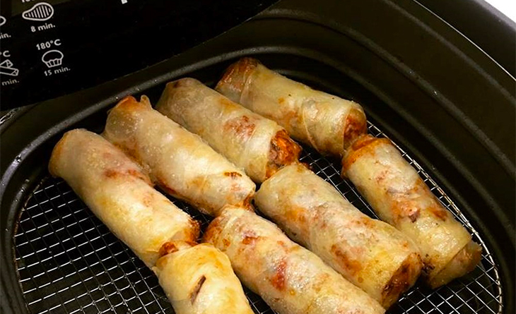 Bí quyết rán nem bằng nồi chiên không dầu giòn tan